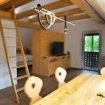 Apartments Lake Bohinj * בוהין