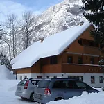 Apartments Lake Bohinj בוהין